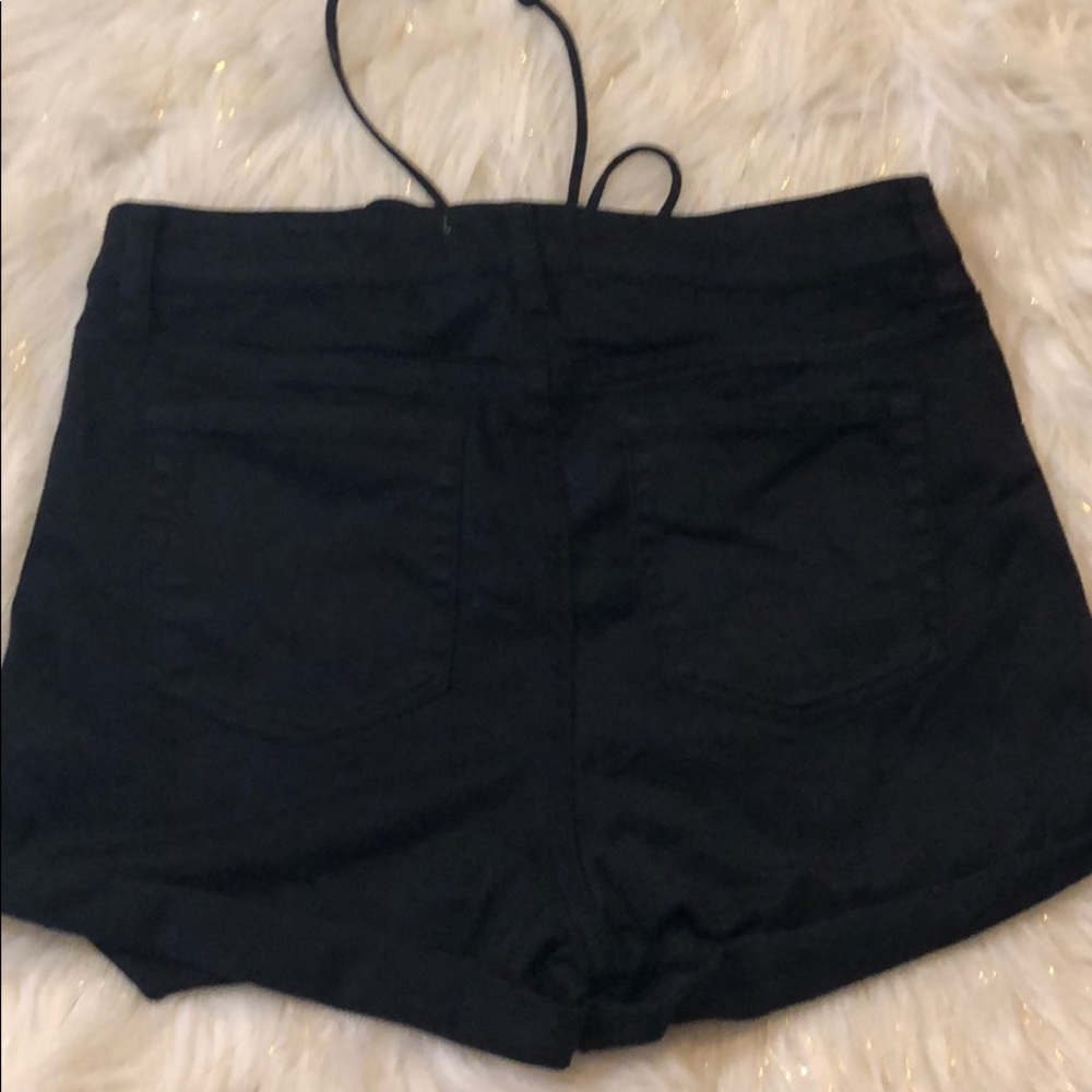 High waisted lace up black shorts - Picture 3 of 3